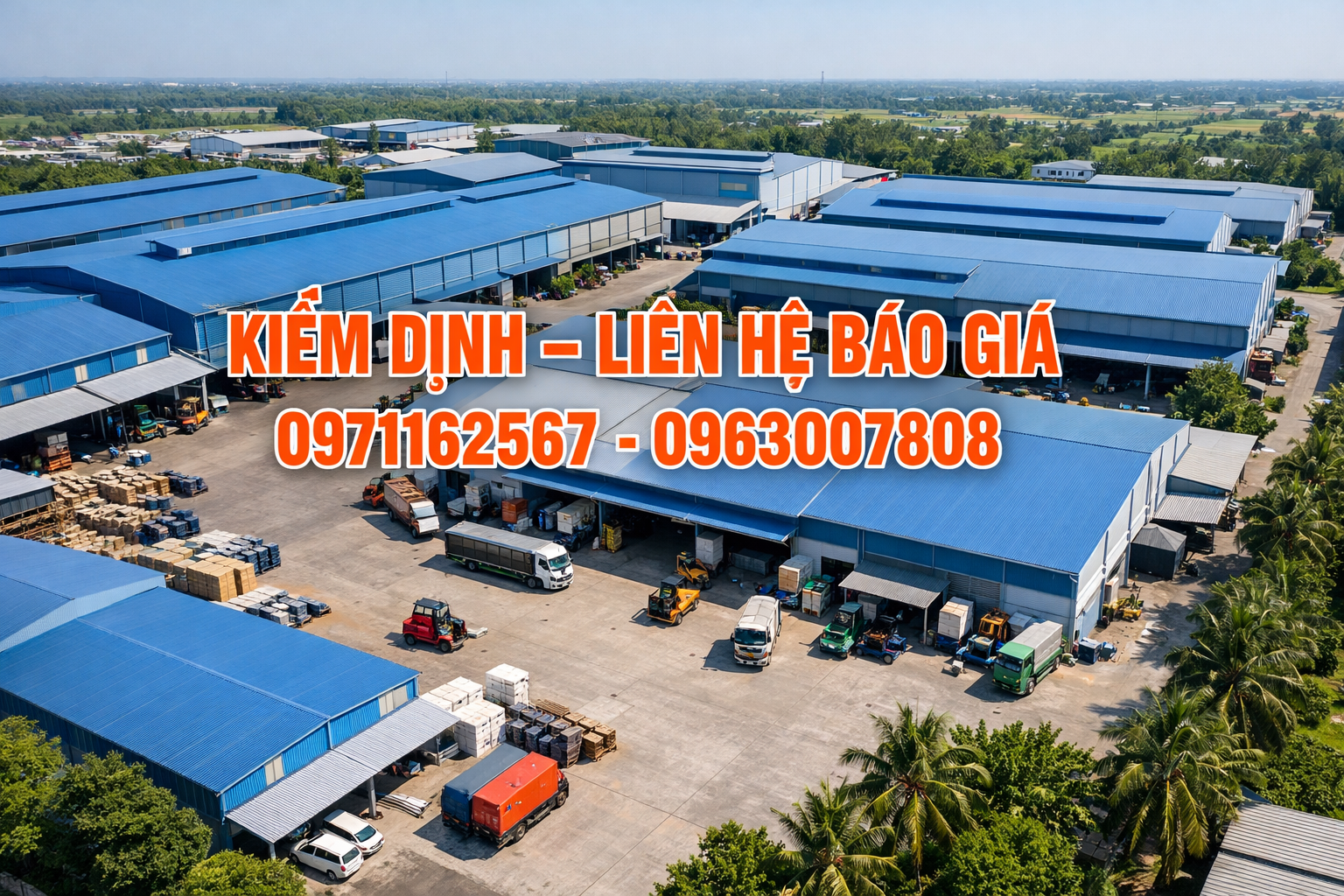 Hình ảnh nhà xưởng công nghiệp trong khu công nghiệp tại Việt Nam, công trình kết cấu thép mái tôn diện tích lớn phục vụ sản xuất. Hình ảnh minh họa cho dịch vụ kiểm định nhà xưởng, đánh giá hiện trạng công trình và chứng nhận an toàn chịu lực kết cấu.