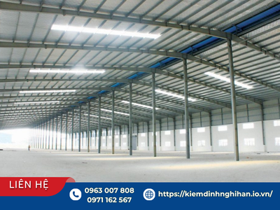 Khảo sát hiện trạng kết cấu nhà xưởng cũ kiểm tra hệ khung thép xà gồ và hệ thống treo trên mái
